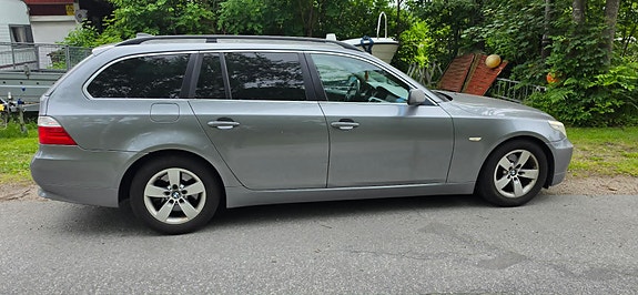 BMW 520d 4 of 5