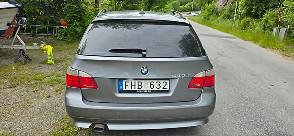 BMW 520d 2 of 5