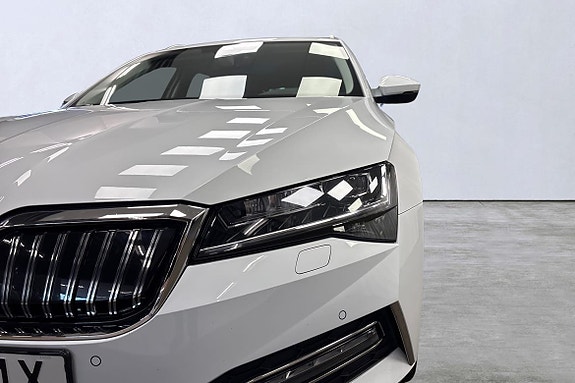 Skoda Superb 23 of 24