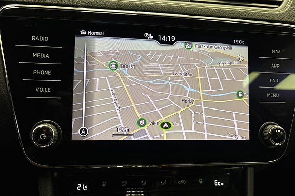 Skoda Superb 16 of 24