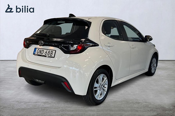 Toyota Yaris 19 of 21