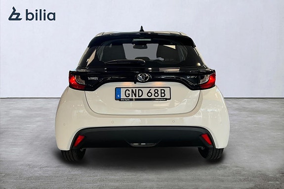 Toyota Yaris 5 of 5