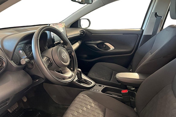 Toyota Yaris 14 of 21