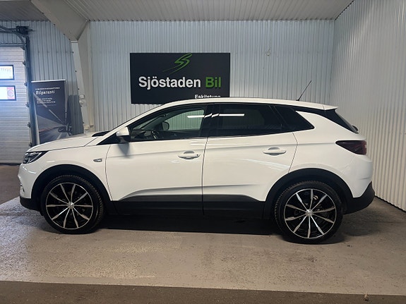 Opel Grandland X 2 of 5