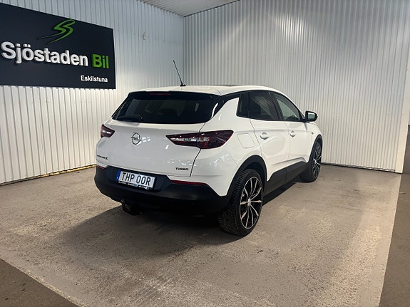 Opel Grandland X 4 of 5