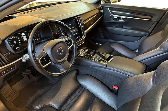 Volvo V90 10 of 23