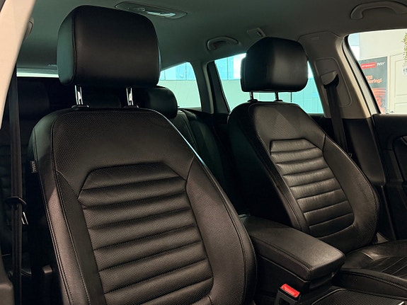 Volkswagen Passat 18 of 19