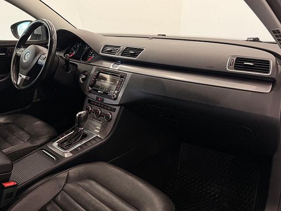Volkswagen Passat 11 of 19