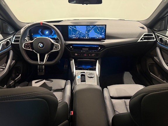 BMW i4 12 of 19