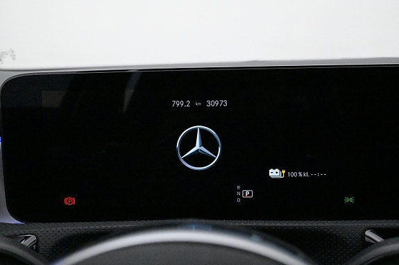 Mercedes-Benz CLA250 e 8 of 27