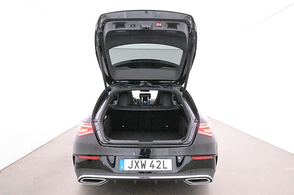 Mercedes-Benz CLA250 e 19 of 27