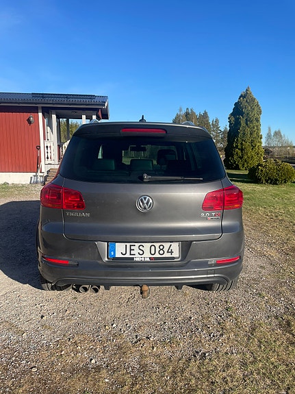 Volkswagen Tiguan 4 of 10