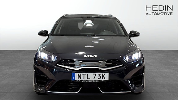 Kia Ceed 2 of 16