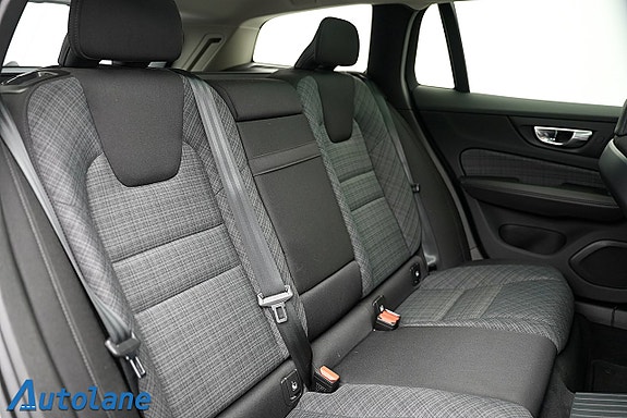 Volvo V60 23 of 30