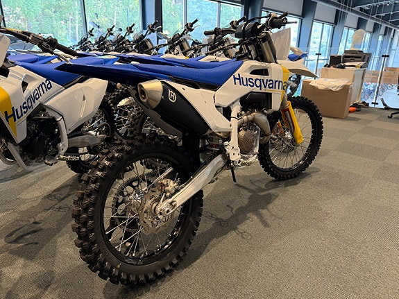 Husqvarna FC 450 4 of 5