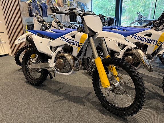 Husqvarna FC 450 3 of 5