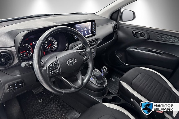 Hyundai i10 10 of 16