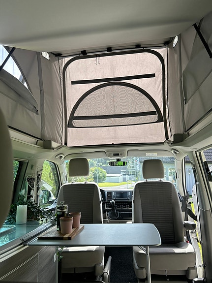 Volkswagen California 17 of 24