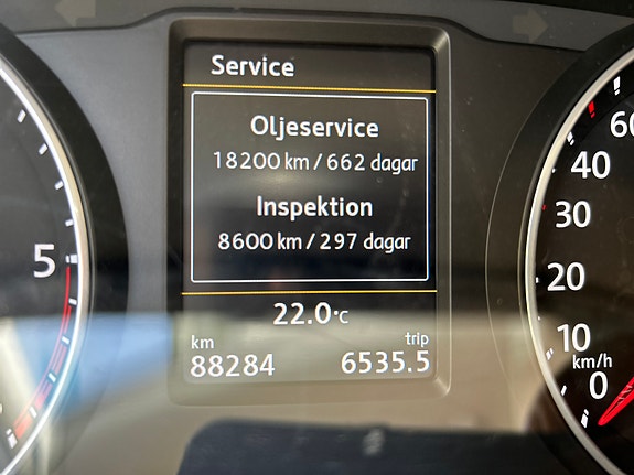 Volkswagen California 12 of 24