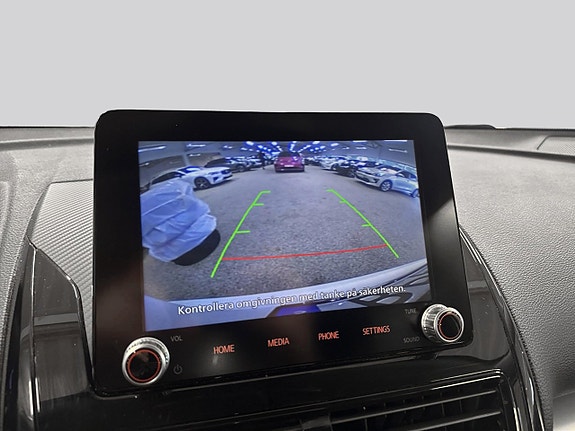Mitsubishi Eclipse Cross 15 of 17