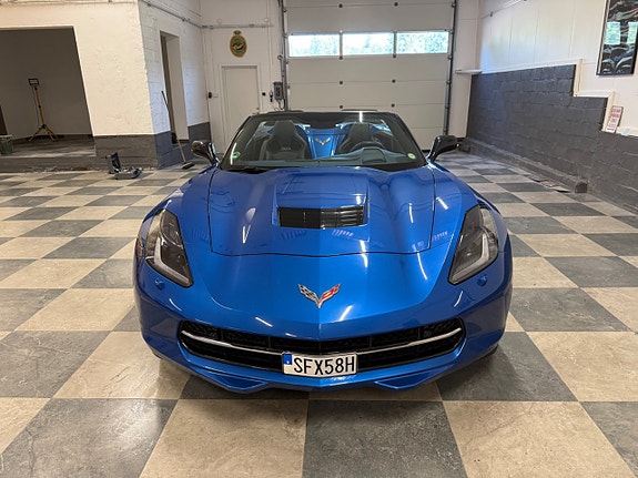 Chevrolet Corvette 9 of 30