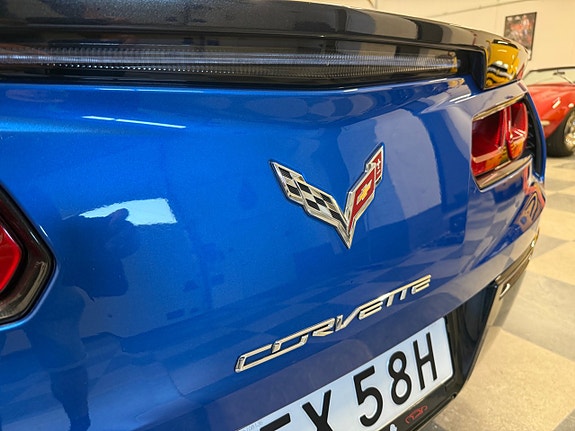 Chevrolet Corvette 17 of 30