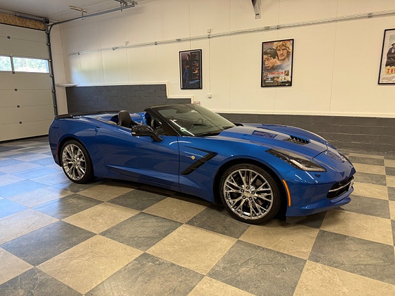 Chevrolet Corvette 2 of 5