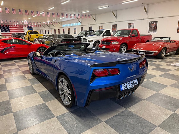 Chevrolet Corvette 11 of 30