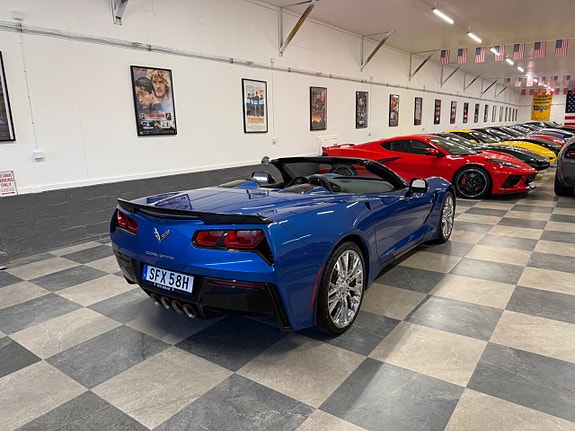 Chevrolet Corvette 10 of 30