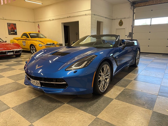 Chevrolet Corvette 4 of 5