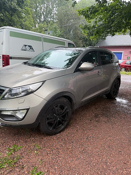 Kia Sportage 3 of 5