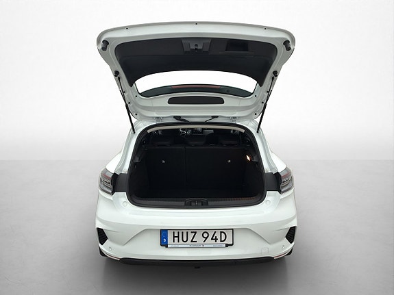 Renault Clio 29 of 30