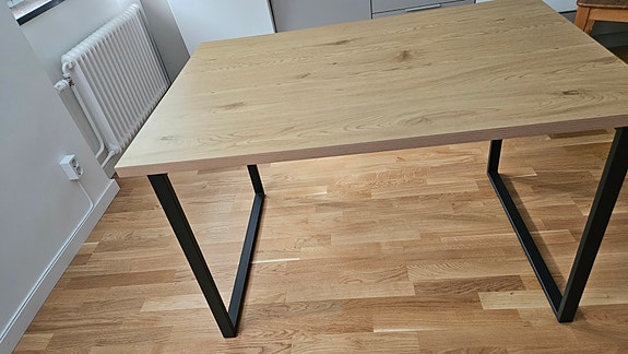 Matbord från Jysk - som nytt skick