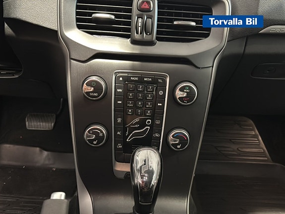 Volvo V40 Cross Country 16 of 16