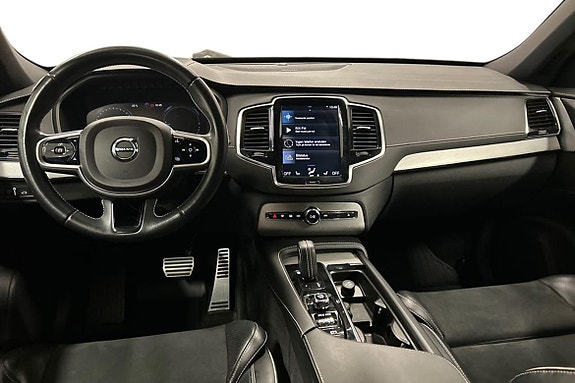 Volvo XC90 8 of 16