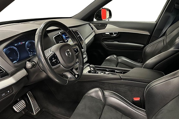 Volvo XC90 12 of 16
