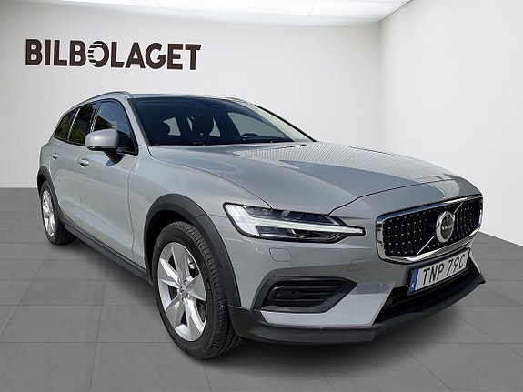 Volvo V60 Cross Country 5 of 5