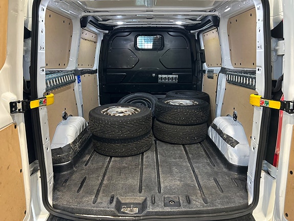 Ford Transit Custom 5 of 12