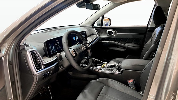 Kia Sorento 8 of 19