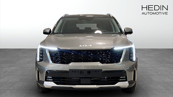 Kia Sorento 2 of 19