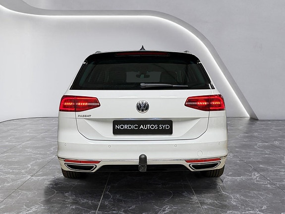 Volkswagen Passat 4 of 5