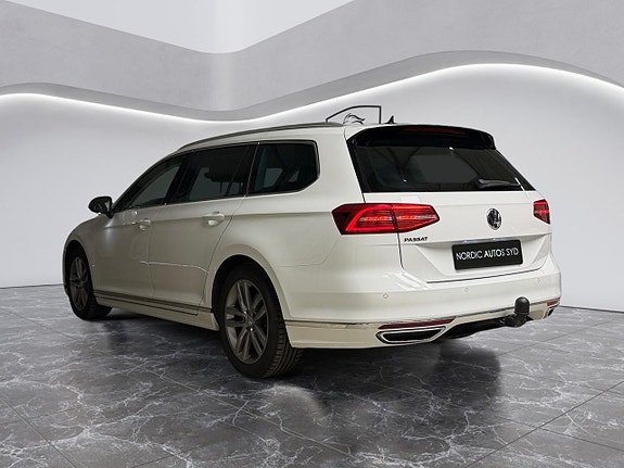 Volkswagen Passat 3 of 5