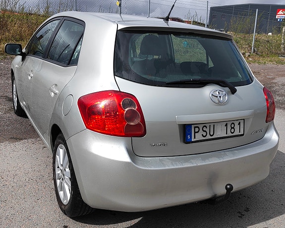 Toyota Auris 3 of 4