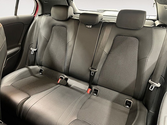 Mercedes-Benz A180 14 of 23