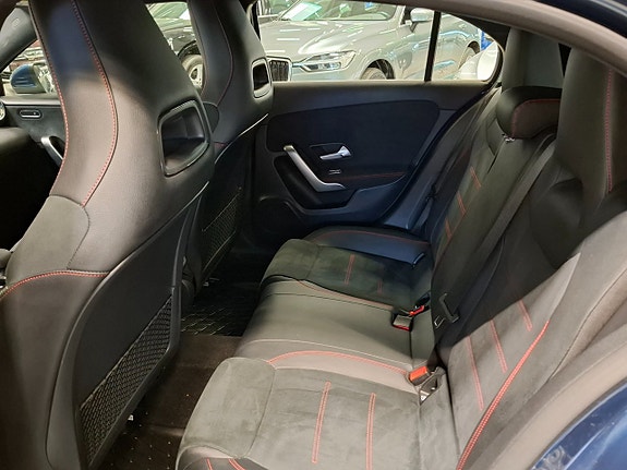 Mercedes-Benz A250 e 29 of 30
