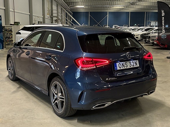 Mercedes-Benz A250 e 6 of 19