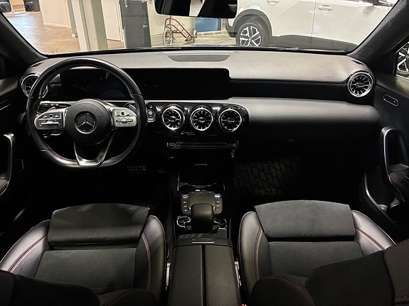Mercedes-Benz A250 e 10 of 19