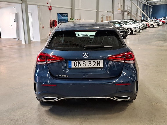 Mercedes-Benz A250 e 7 of 30