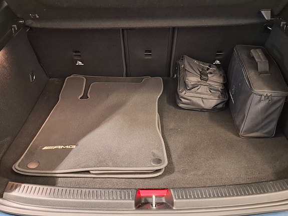 Mercedes-Benz A250 e 10 of 30