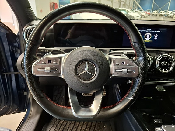 Mercedes-Benz A250 e 14 of 30